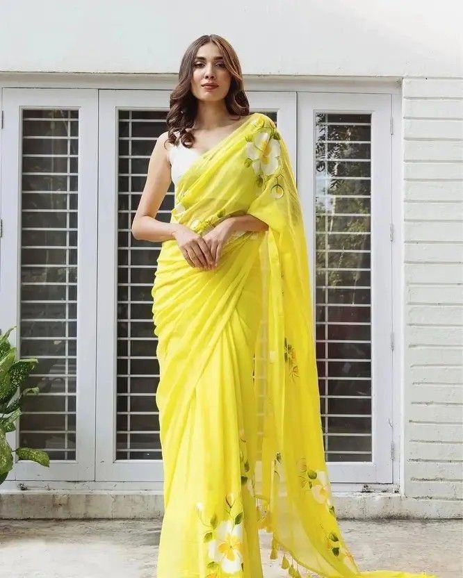 Sophisticated Digital Print Linen Saree
