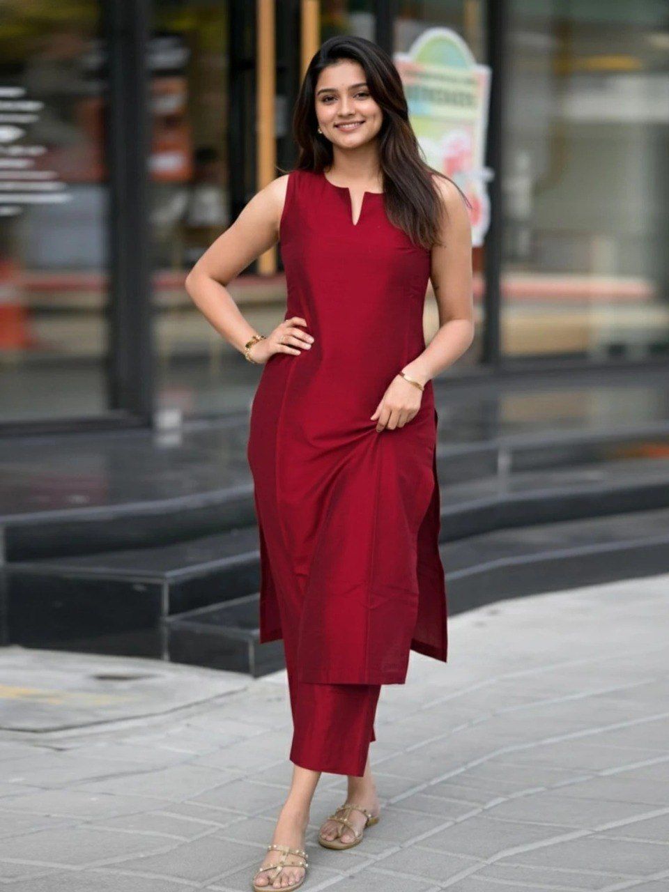 SLEEVLESS KURTI WITH PENT SET