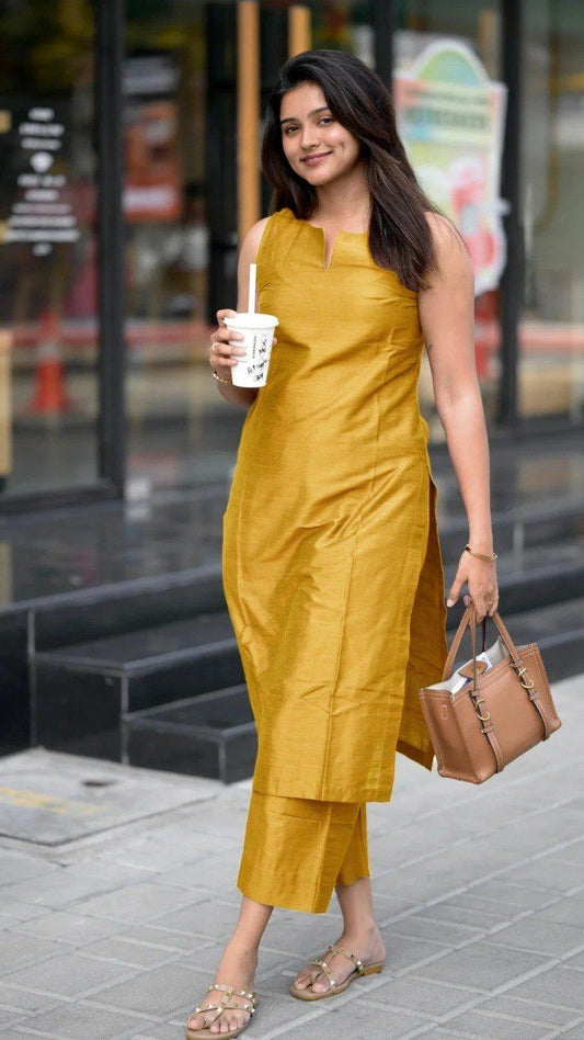 SLEVLESS KURTI WITH PENT